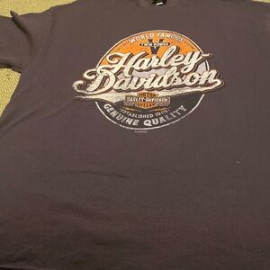 Men’s Xl short sleeved tshirt